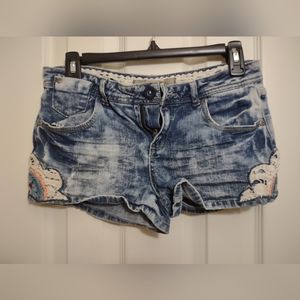 Bohemian shorts